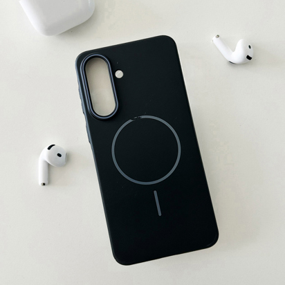 Futrola Magnetic Shell Matte za Samsung Galaxy A37 Black