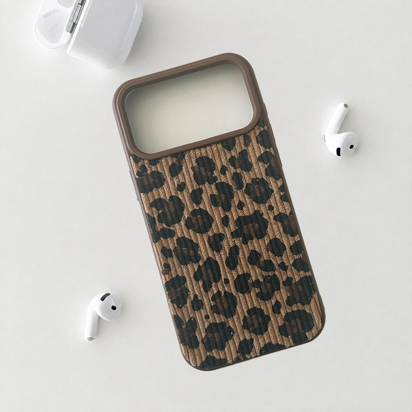 Futrola WildSide za Iphone 17 Pro Max brown